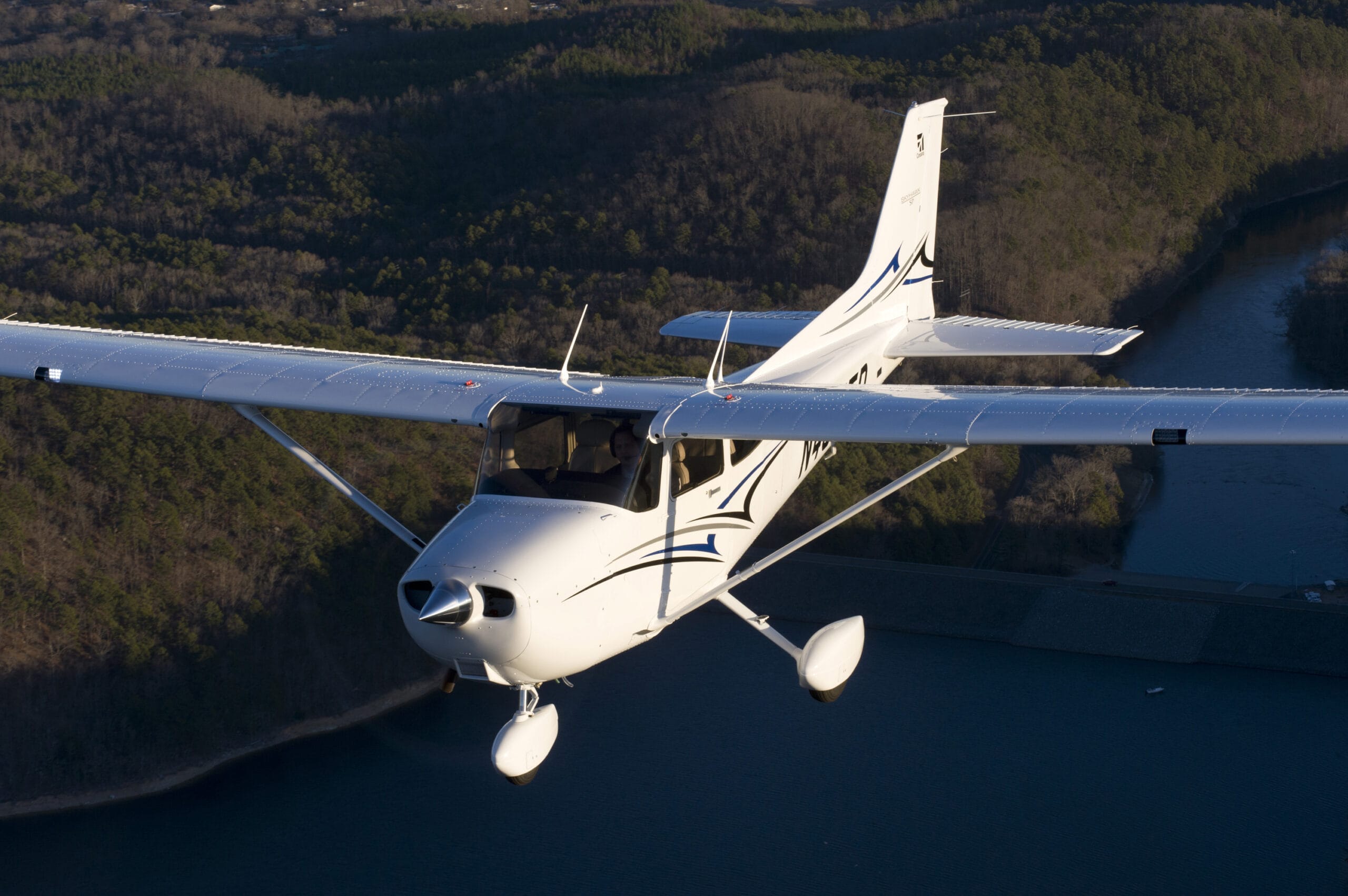 Flight School Cessna 172SP Skyhawk EAS FJC PJC Flight School Cessna 172SP Skyhawk EAS FJC PJC
